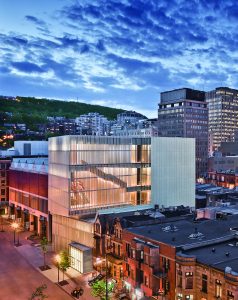 Pavillon pour la Paix Michal et Renata Hornstein, Musée des beaux-arts de Montréal. Photo  Marc Cramer