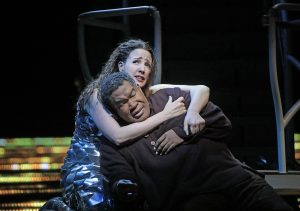 Eric Owens as Jaufré Rudel and Susanna Phillips as Clémence in Kaija Saariaho's L'Amour de loin. Photo by Ken Howard/Metropolitan Opera