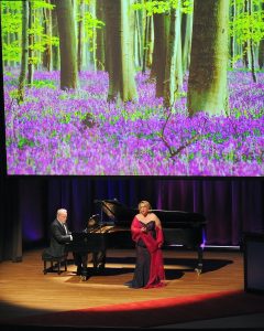 Karina Gauvin et Michael McMahon, Photo: Suzane O’Neill/CQM