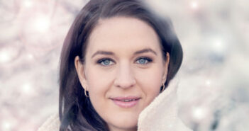 Lise Davidsen on the cover of Christmas From Norway on Decca Records