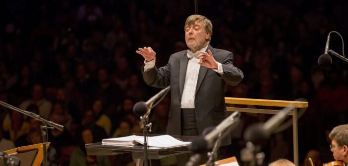 Conductor Sir Andrew Davis, 80, Dies