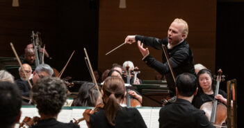 Yannick Nézet-Séguin conducts the Philadelphia Orchestra