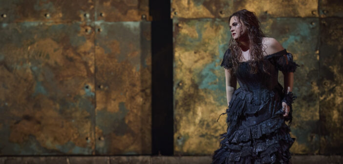 Concert Review | COC’s Medea: A Chilling Spectacle for its Season’s Finale