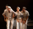 Les interprètes Stéphane Archambault, Elizabeth Duperré, Sylvain Marcel et David Savard interprètent différentes facettes du gars de La Shop. Photo : Yvon Deschamps raconte La Shop.