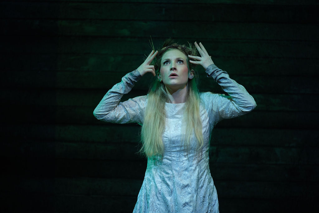 Opéra de Montréal: A Bold Revival of Ambroise Thomas' 'Hamlet' - News Directory 3