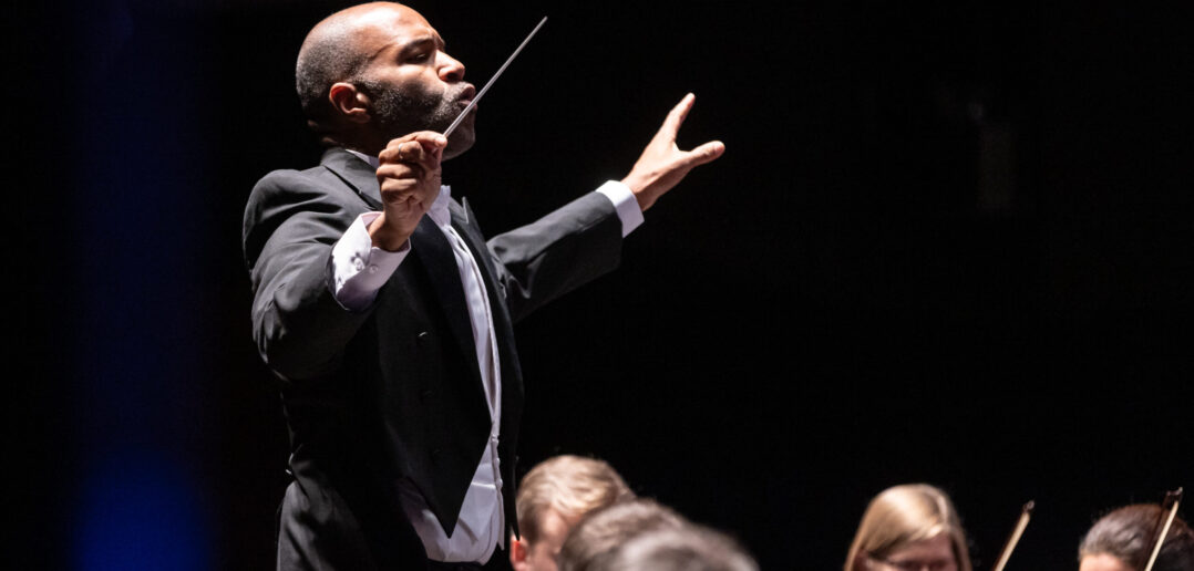 Daniel Bartholomew-Poyser with the Winnipeg Symphony Orchestra.