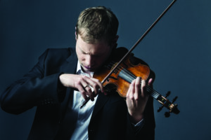 Jonathan Crow Playing the violin 