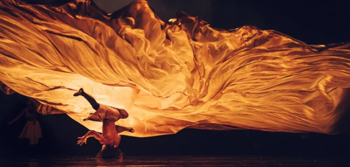 Sol Invictus : la splendeur du mouvement