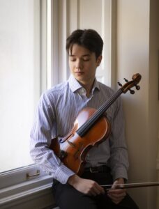 Davin Mar, viola, Second Prize winner of the 2026 Michael Measures Prize.