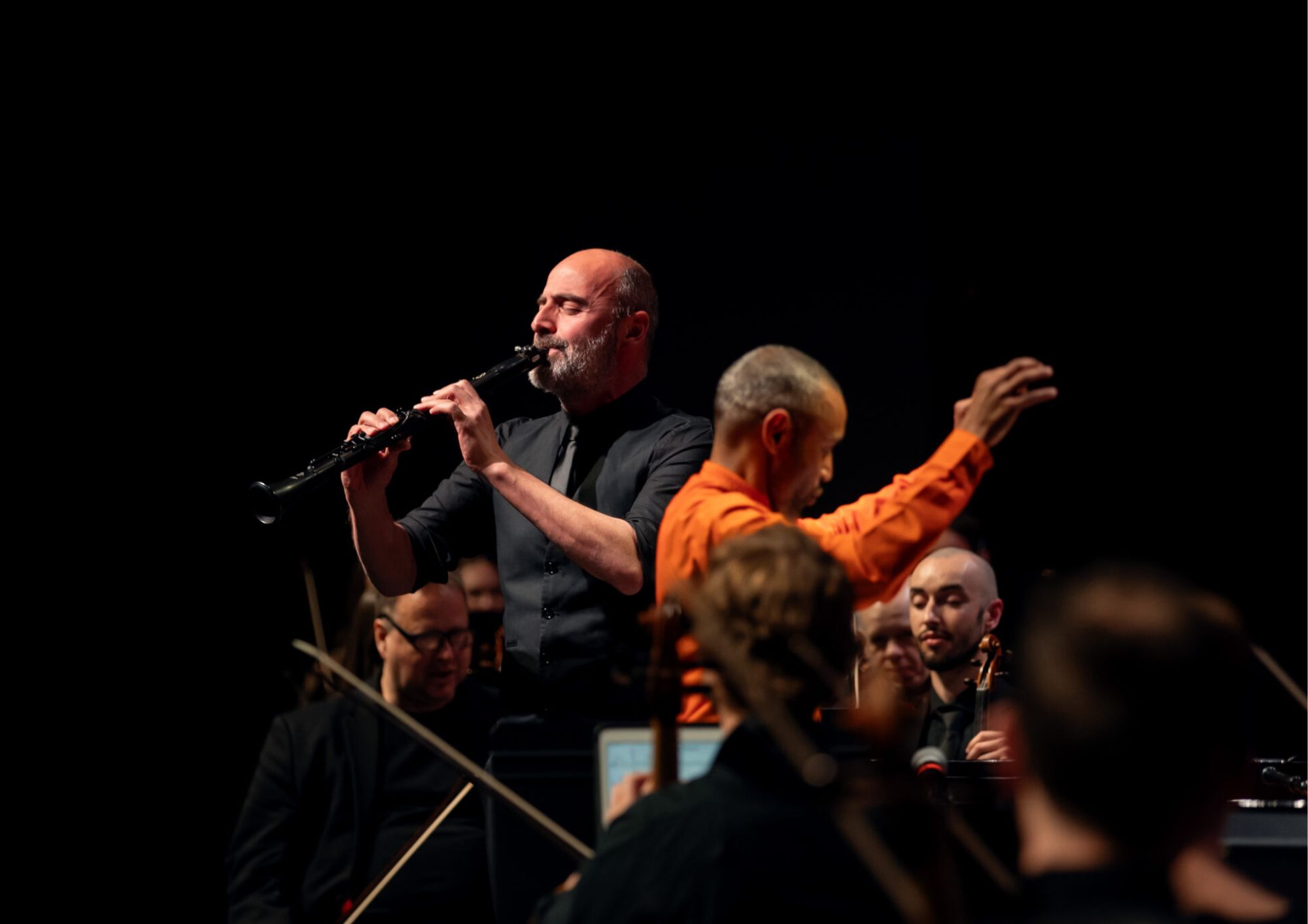 Weekly Roundup: Kinan Azmeh & Dinuk Wijeratne